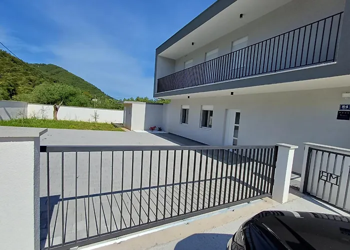 House Bartulovic -Lucia Apartment With Sea View